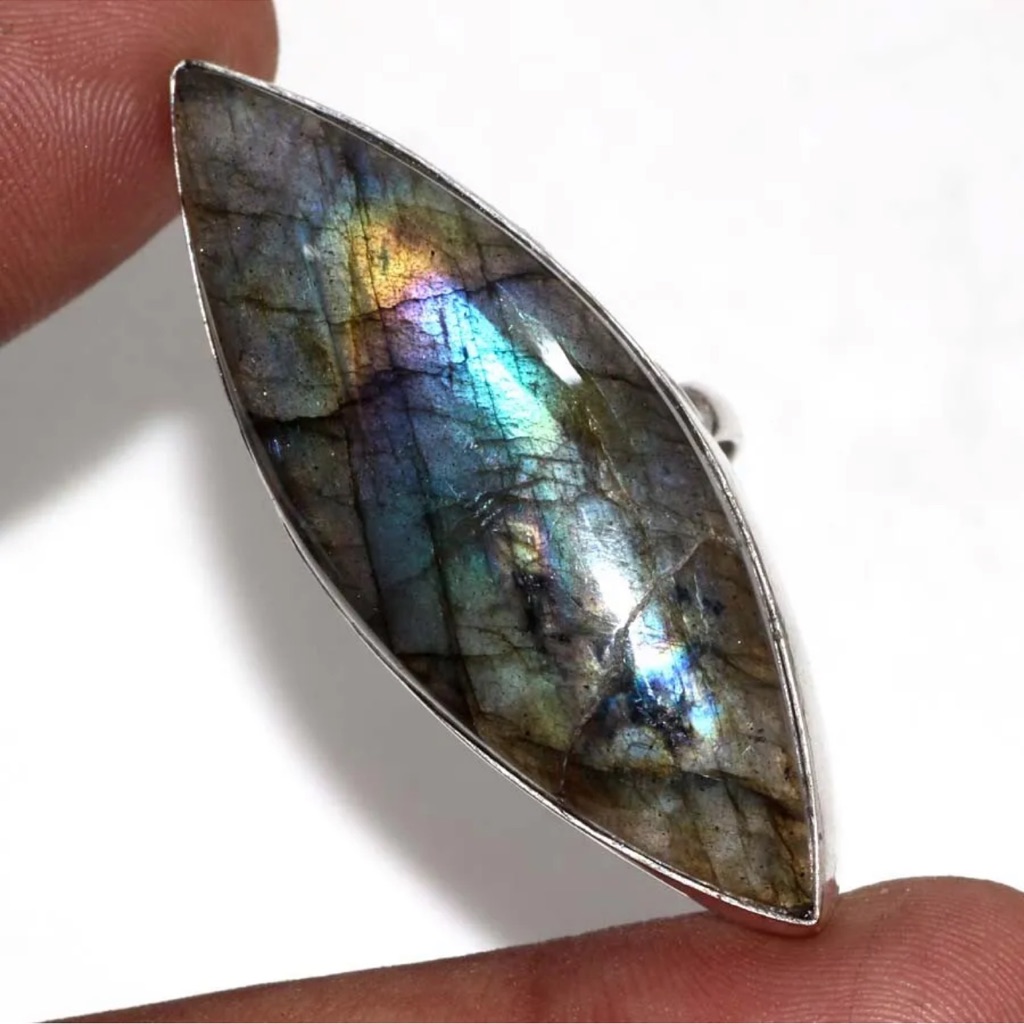 Fiery Labradorite Ring